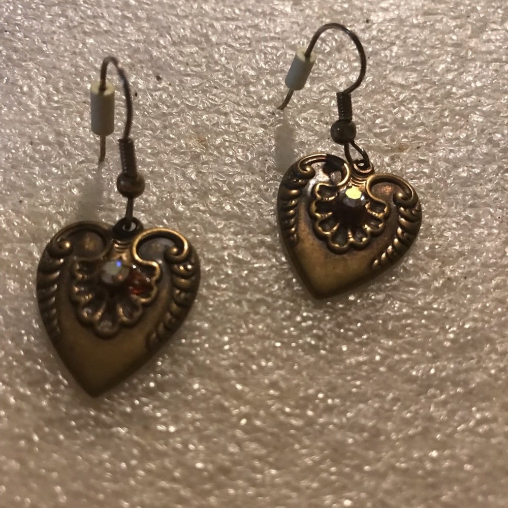 Vintage-Inspired Bronze Heart Drop Earrings - Women Jewelry